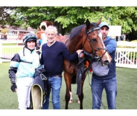 Sieg von SAINT FIACRE mit Marie Velon in Compiègne ©jourdegalop